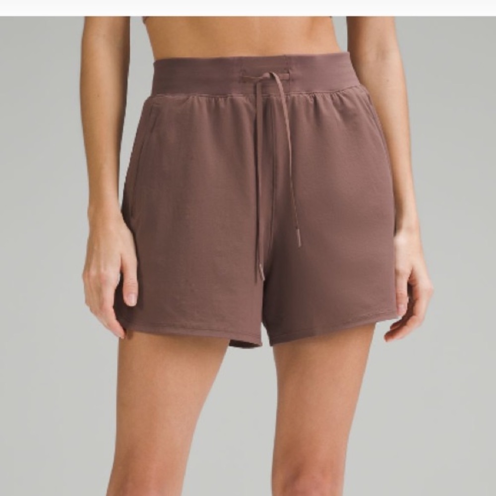 Lululemon License To Train High-Rise Short 4”
